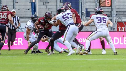 Rhein Fire am Ball gegen Frankfurt Galaxy