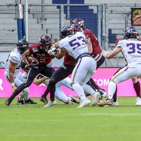 Rhein Fire am Ball gegen Frankfurt Galaxy