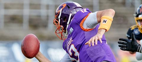 Archiv: Jonas Lohmann am Ball für Frankfurt Universe