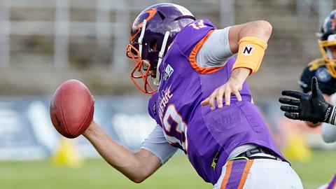 Archiv: Jonas Lohmann am Ball für Frankfurt Universe