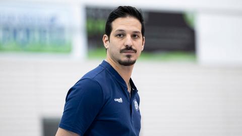 Tigin Yaglioglu trainiert den VCW auch in der kommenden Saison.