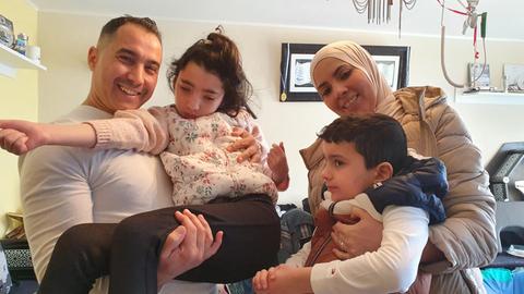 Familie Amekrane mit ihren Kindern Rayhana und Amir