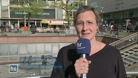 Reporterin an Hauptwache
