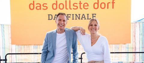 Jens Pfüger und Kate Menzyk beim "das dollste dorf" Finale