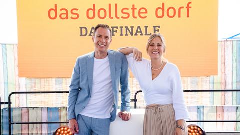 Jens Pfüger und Kate Menzyk beim "das dollste dorf" Finale