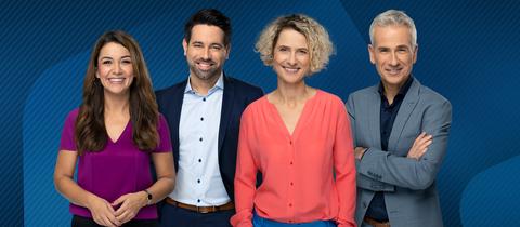 Die aktuelle Moderator*innen der hessenschau: Hülya Deyneli, Daniel Johé, Kristin Gesang und Andreas Hieke