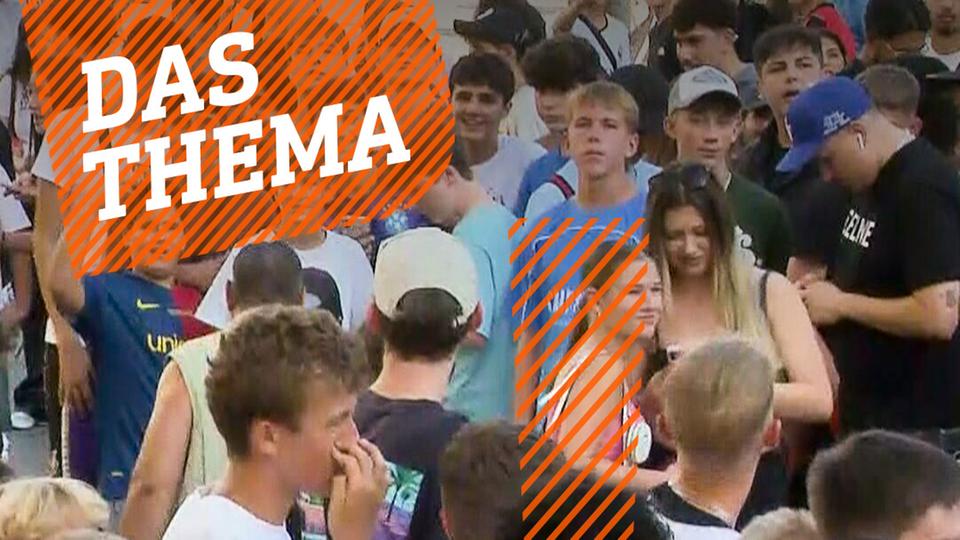 Sie wollten alle kostenlose Geschenke von Frankfurter Rapper - Video | hessenschau.de | Videos