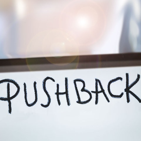 Das Wort Pushback