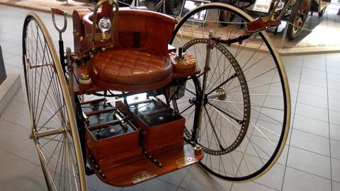 Im Museum Autovision in Altlußheim bei Hockenheim (Rhein-Neckar-Kreis) steht ein Nachbau eines Elektro-Autos aus dem Jahr 1881