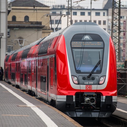 150 Busse sollen Riedbahn-Regionalverkehr ersetzen