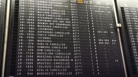 Am Frankfurter Flughafen fallen viele Flüge aus