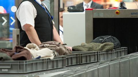 Passagierkontrolle am Flughafen Frankfurt