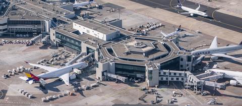 Der Frankfurter Flughafen, Deutschlands größter Flughafen.