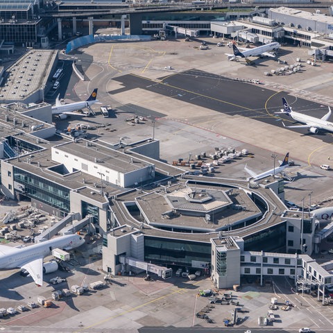 Der Frankfurter Flughafen, Deutschlands größter Flughafen.