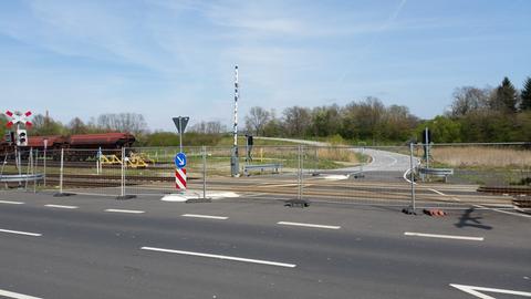 Gesperrte Straße zum Müllheizkraftwerk in Heringen (Hersfeld-Rotenburg)