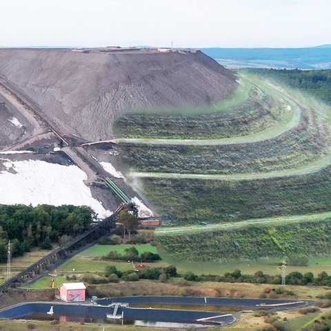 Grafische Simulation der Begrünung der Halde.