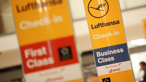 Check-In-Schilder der Lufthansa