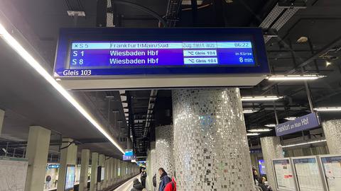Anzeige bei der S-Bahn