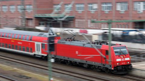 Regionalbahn am Gießen Bahnhof