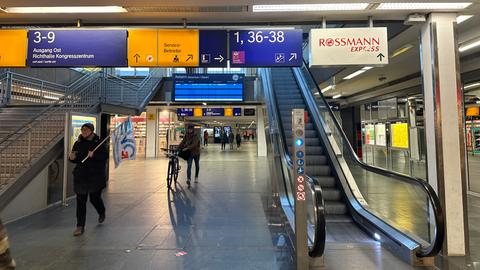 Leerer Bahnhof in Fulda