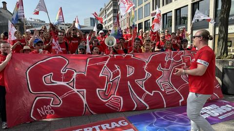 Kundgebung von Lieferando-Fahrern auf der Frankfurter Hauptwache